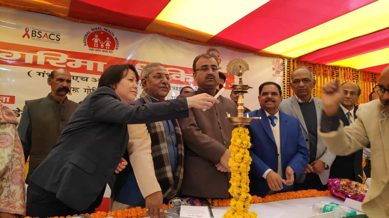 Mangal Pandey, Bihar’s Health Minister, Nand Kishore Yadav, the Bihar Minister of Roads and Transport, and Sanjay Kumar, the Principal Secretary of the Bihar Health Department inaugurating the holistic care centre at the Guru Gobind Singh Hospital in Patna.