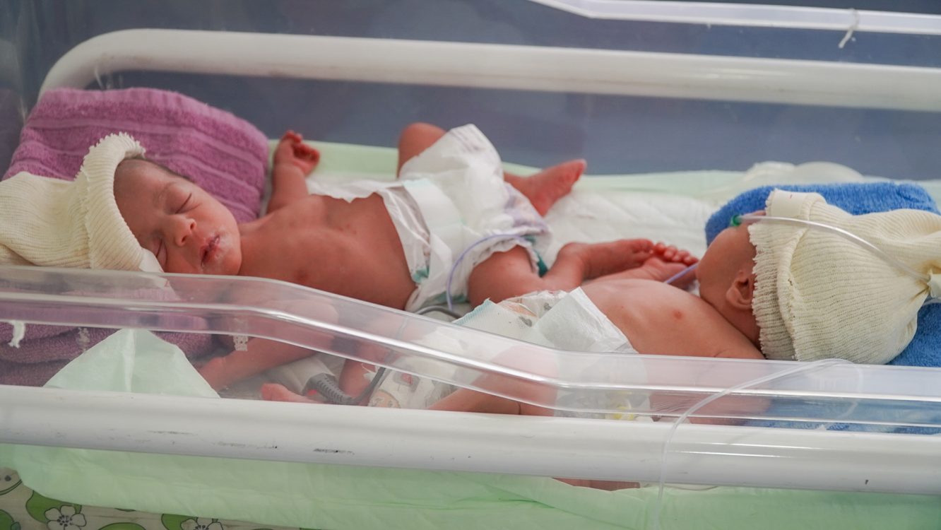 Newborn babies in one of MSF's Mosul maternity units. © MSF/MAYA ABU ATA